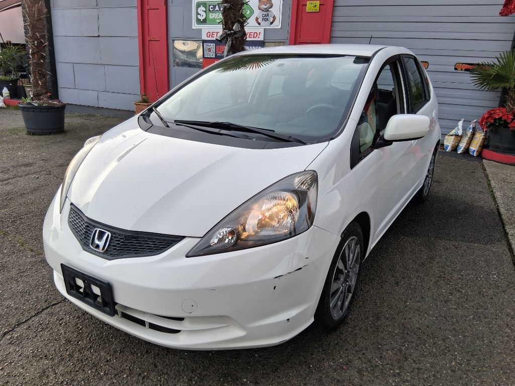 2013 Honda Fit 5-Speed AT
