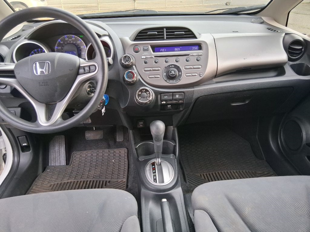 Honda Fit 5-Speed AT 2013
