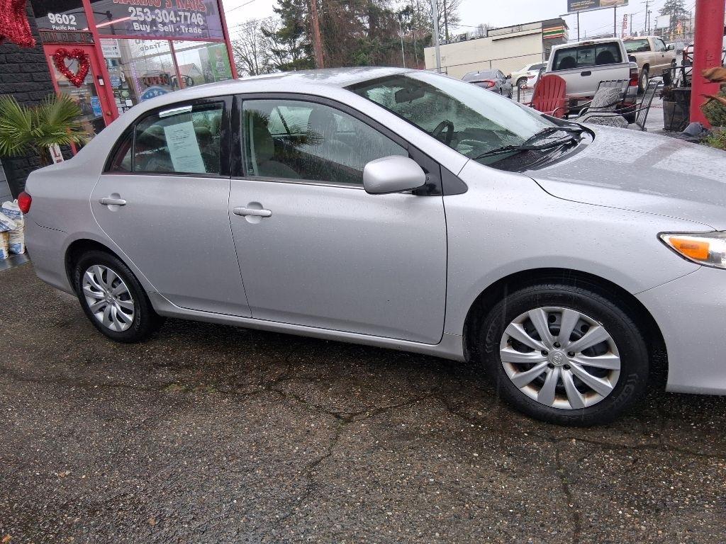 Toyota Corolla S 5-Speed MT 2013