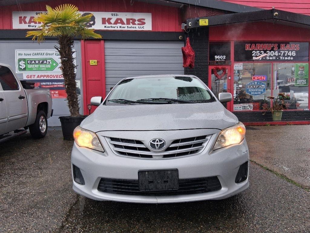 Toyota Corolla S 5-Speed MT 2013
