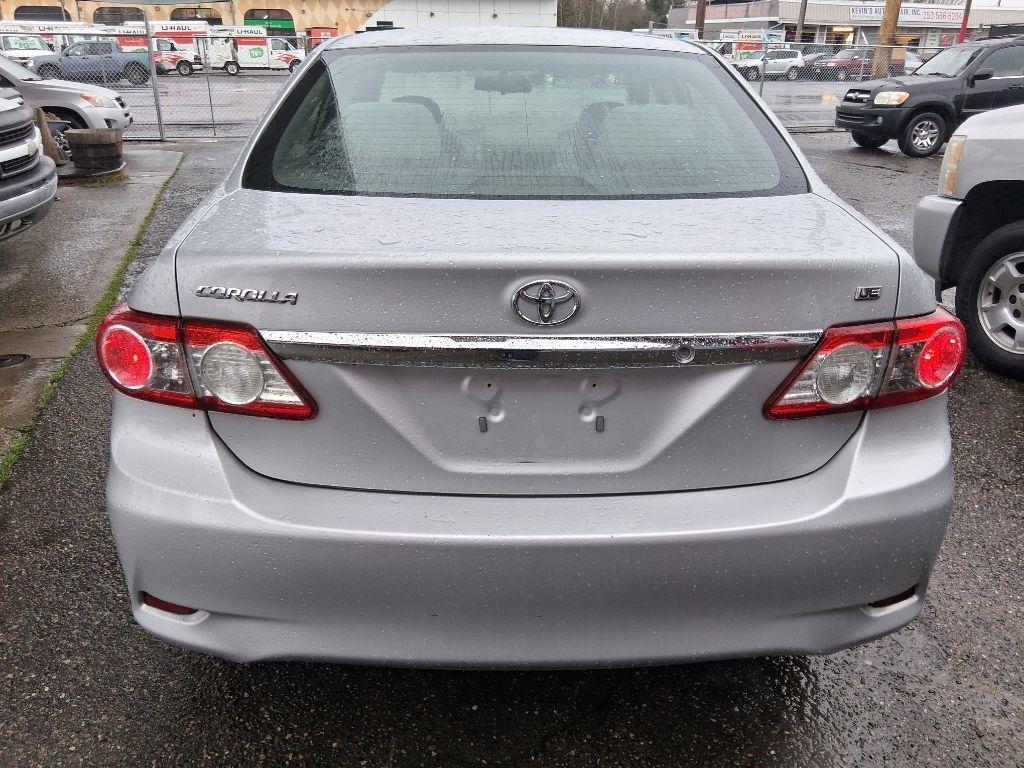 Toyota Corolla S 5-Speed MT 2013