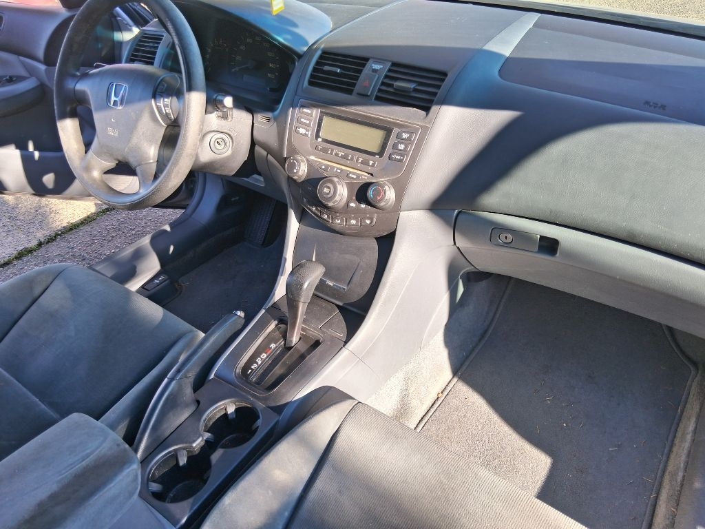 Honda Accord LX sedan AT 2006