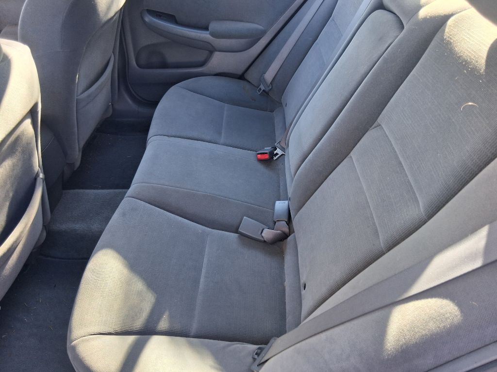 Honda Accord LX sedan AT 2006