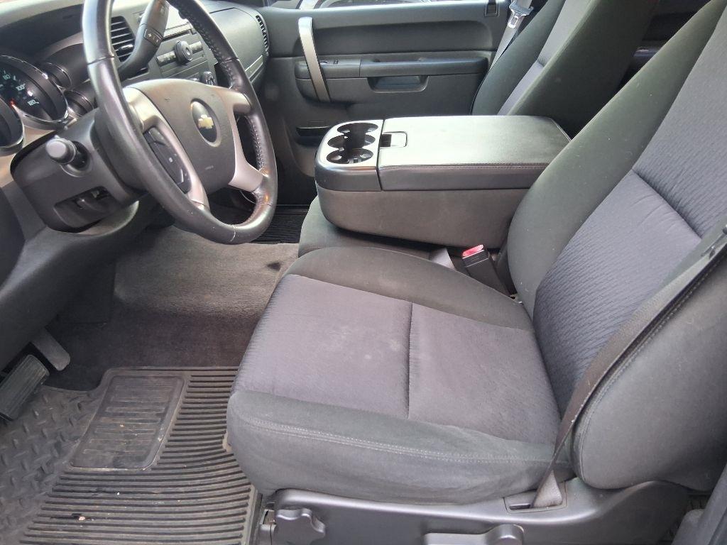 Chevrolet Silverado 1500 LT1 Crew Cab 2WD 2010