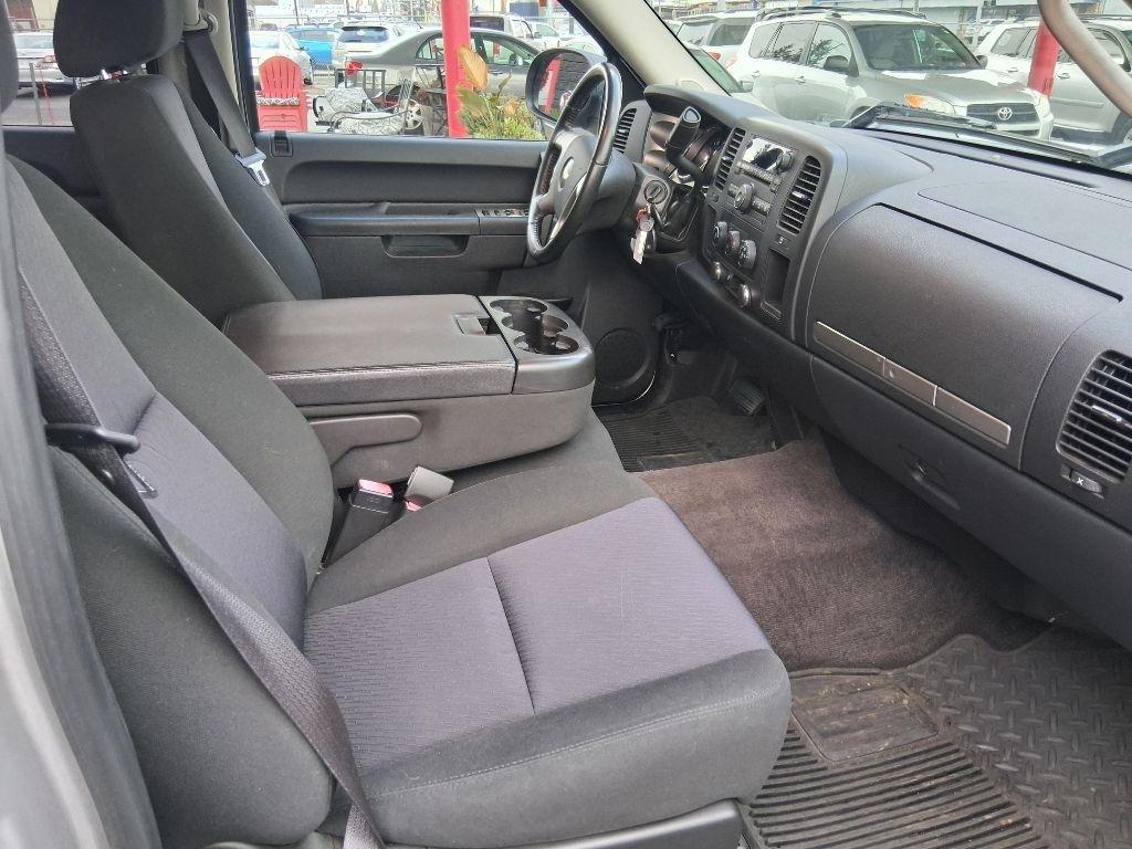 Chevrolet Silverado 1500 LT1 Crew Cab 2WD 2010