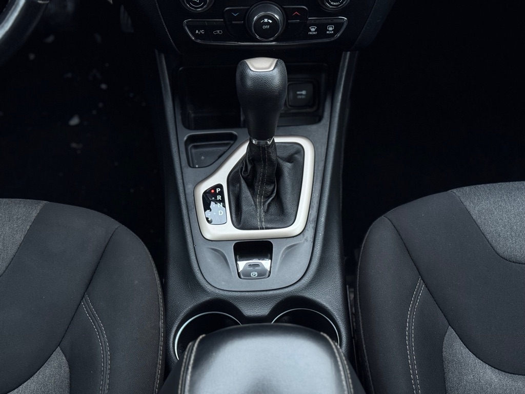 Jeep Cherokee Latitude FWD 2014