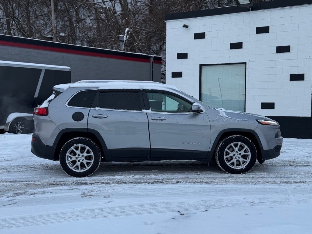 Jeep Cherokee Latitude FWD 2014