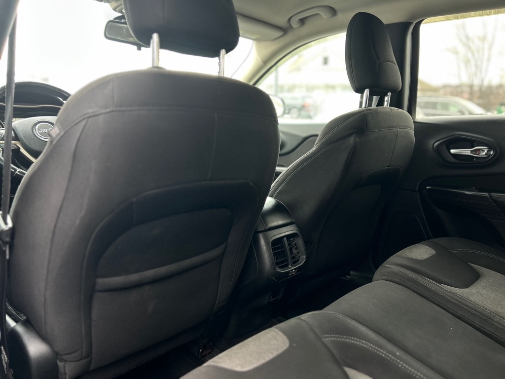 Jeep Cherokee Latitude FWD 2014