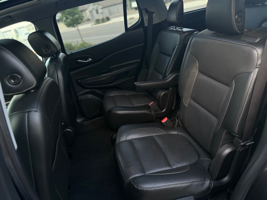 GMC Acadia SLT-2 FWD 2017 GMC Acadia SLT-2 FWD 2017