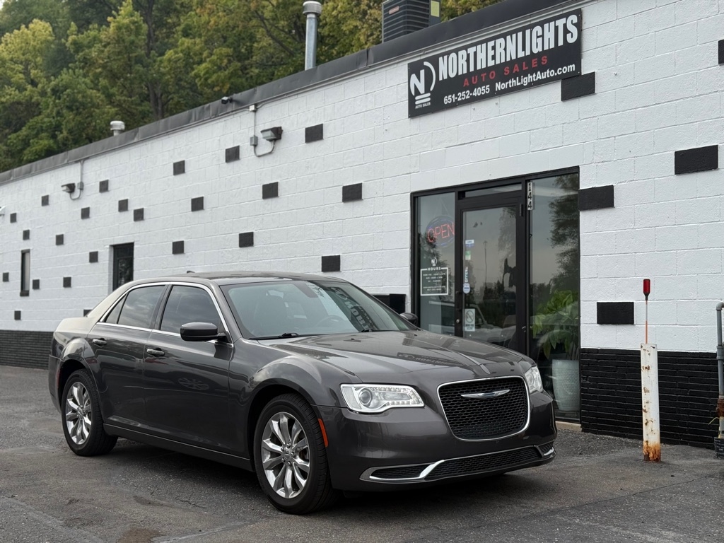 2015 Chrysler 300 Limited