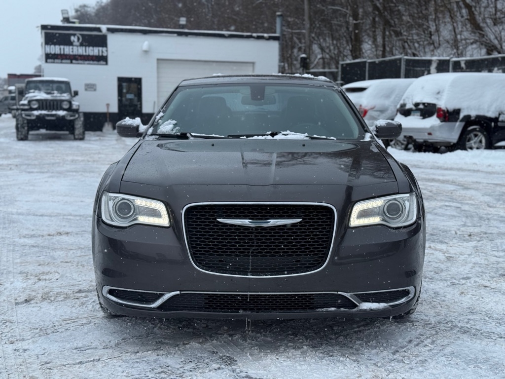 Chrysler 300 Limited AWD 2015
