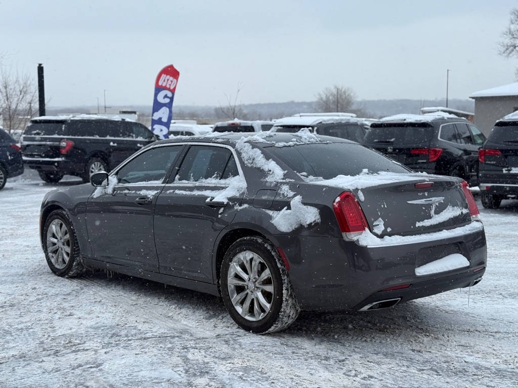 Chrysler 300 Limited AWD 2015