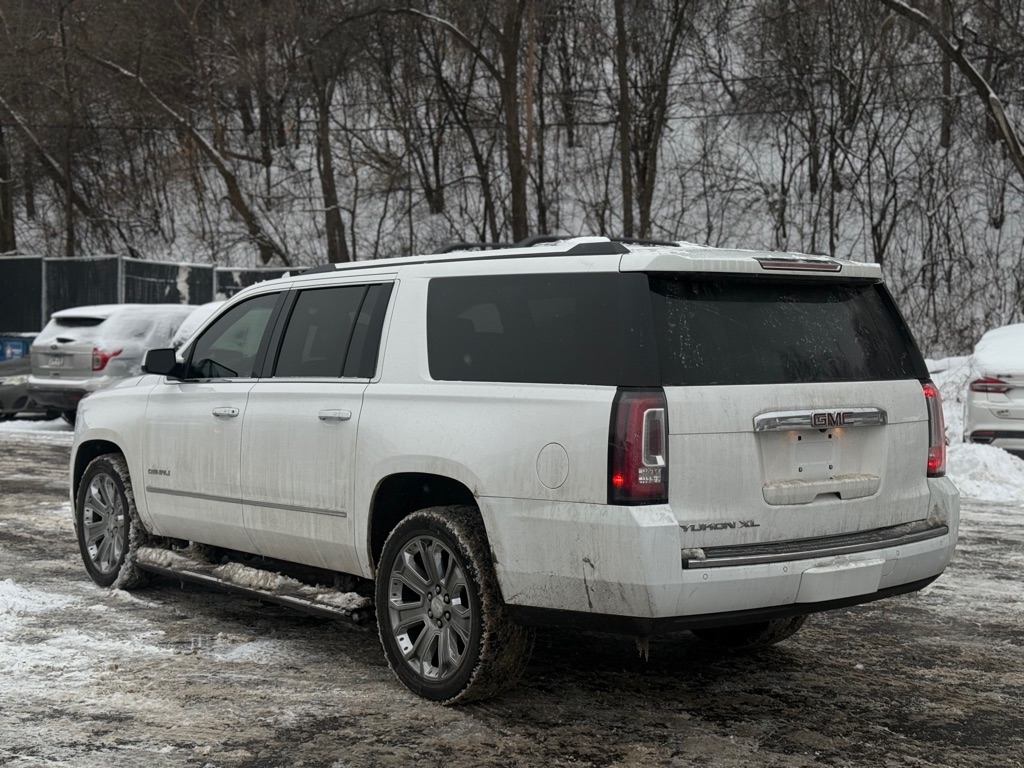 GMC Yukon Denali XL 4WD 2015