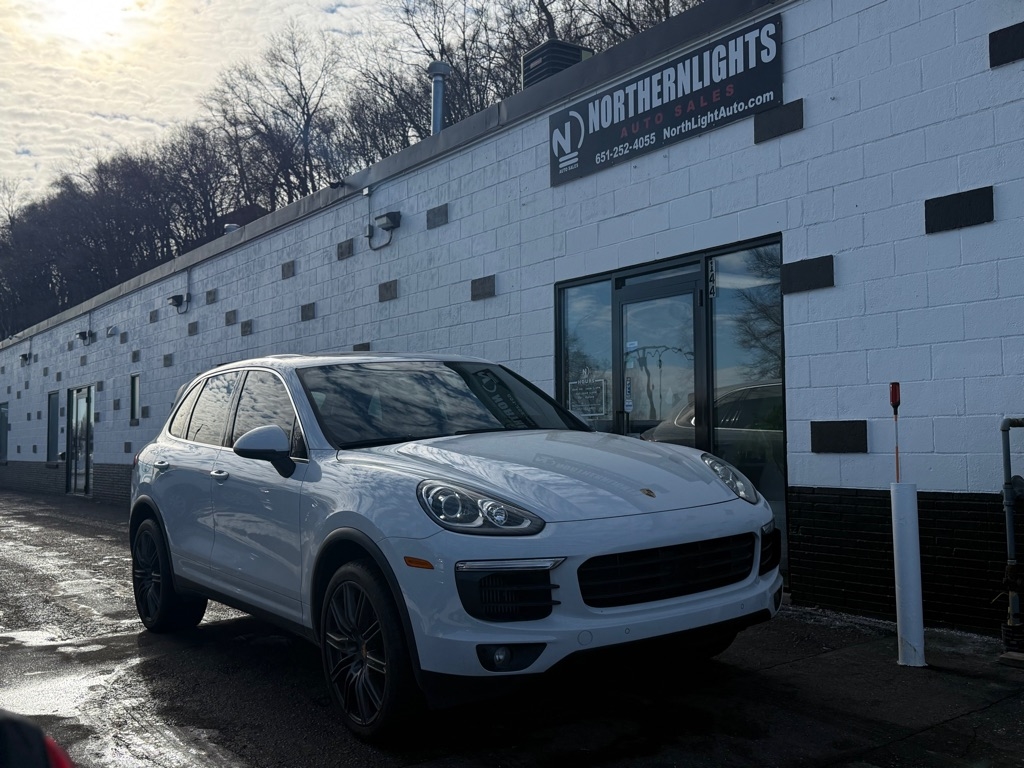 2017 Porsche Cayenne S's photo