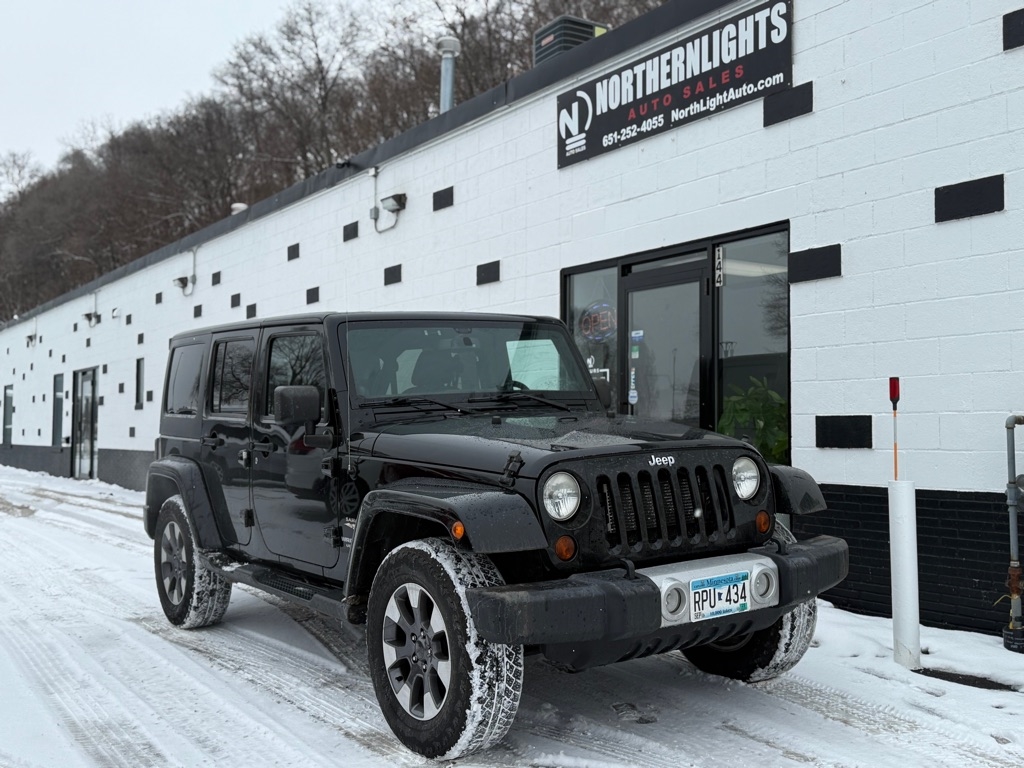 2013 Jeep Wrangler Unlimited Sahara 4WD
