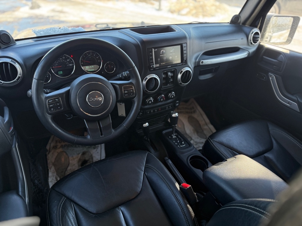 Jeep Wrangler Unlimited Sahara 4WD 2013