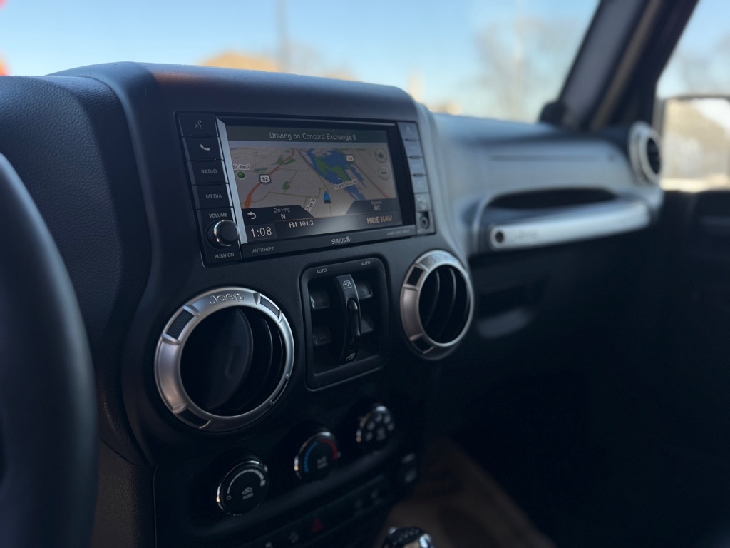 Jeep Wrangler Unlimited Sahara 4WD 2013