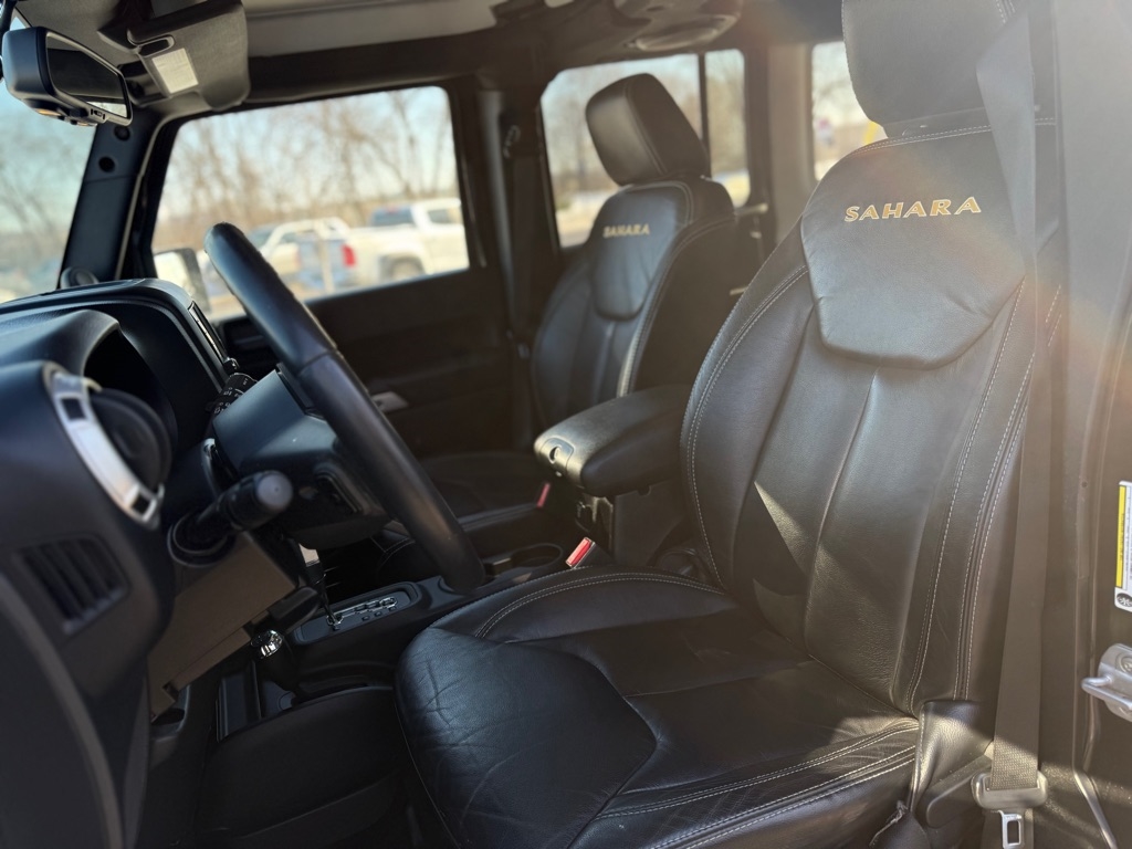 Jeep Wrangler Unlimited Sahara 4WD 2013