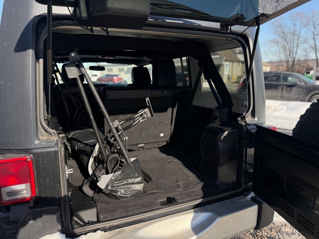 Jeep Wrangler Unlimited Sahara 4WD 2013