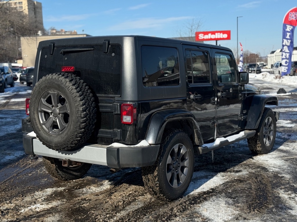Jeep Wrangler Unlimited Sahara 4WD 2013