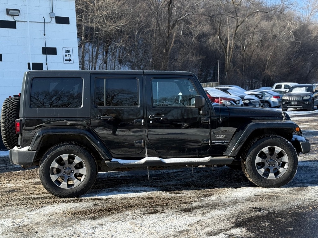 Jeep Wrangler Unlimited Sahara 4WD 2013