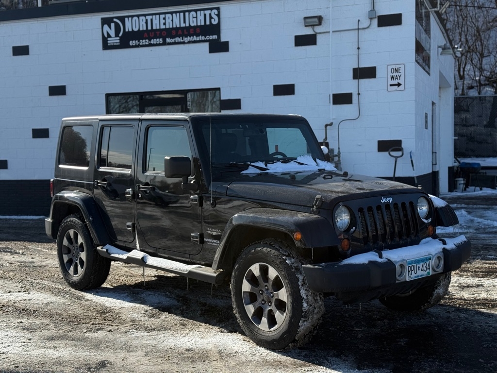 Jeep Wrangler Unlimited Sahara 4WD 2013