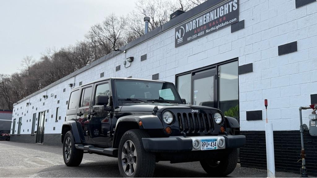 2013 Jeep Wrangler Unlimited Sahara 4WD