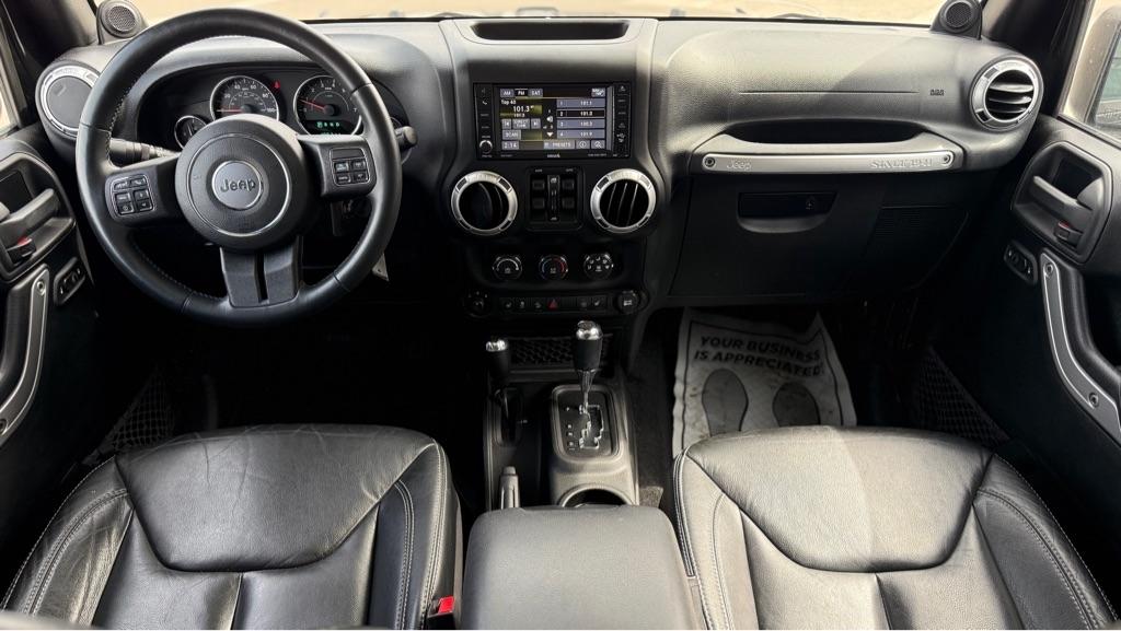 Jeep Wrangler Unlimited Sahara 4WD 2013