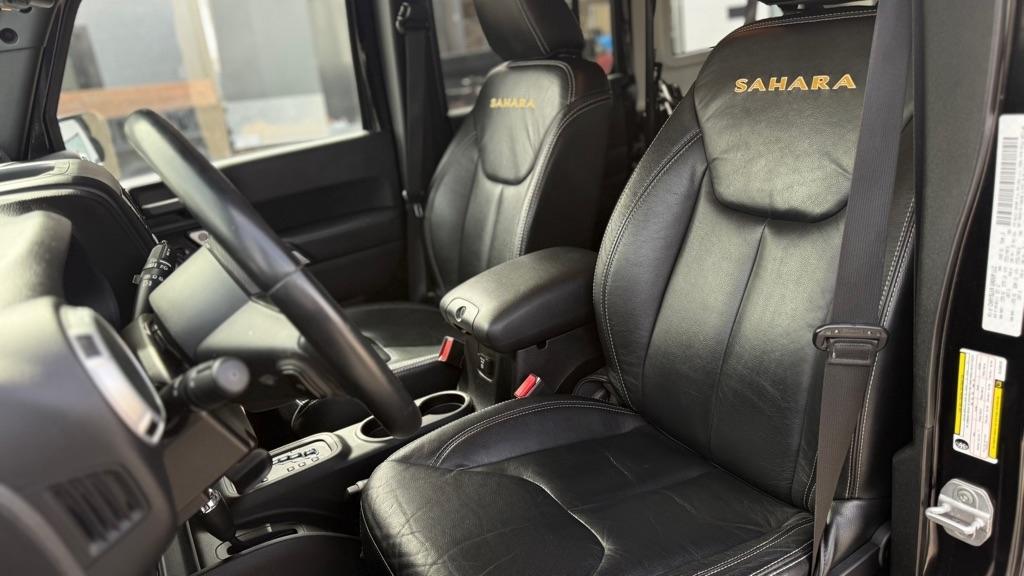 Jeep Wrangler Unlimited Sahara 4WD 2013