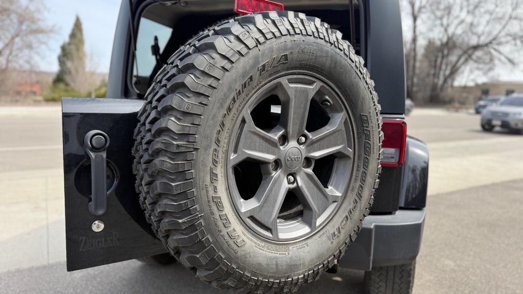 Jeep Wrangler Unlimited Sahara 4WD 2013