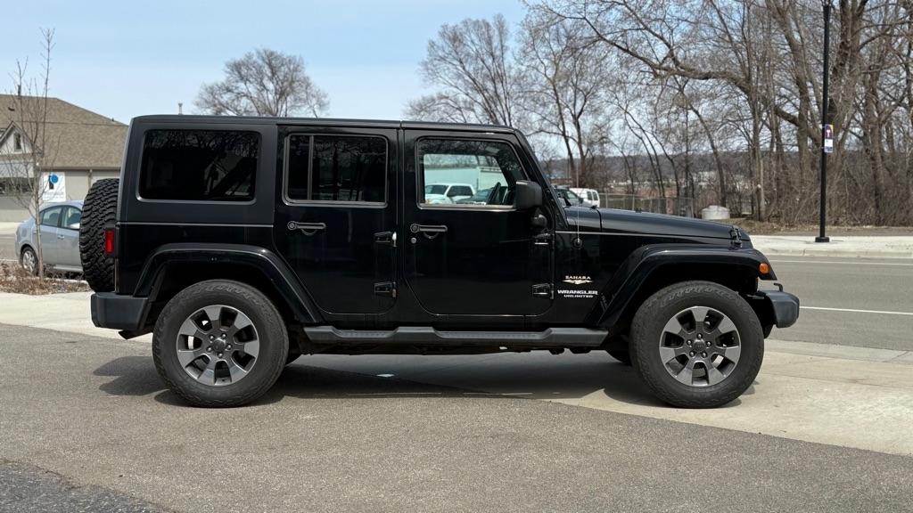 Jeep Wrangler Unlimited Sahara 4WD 2013