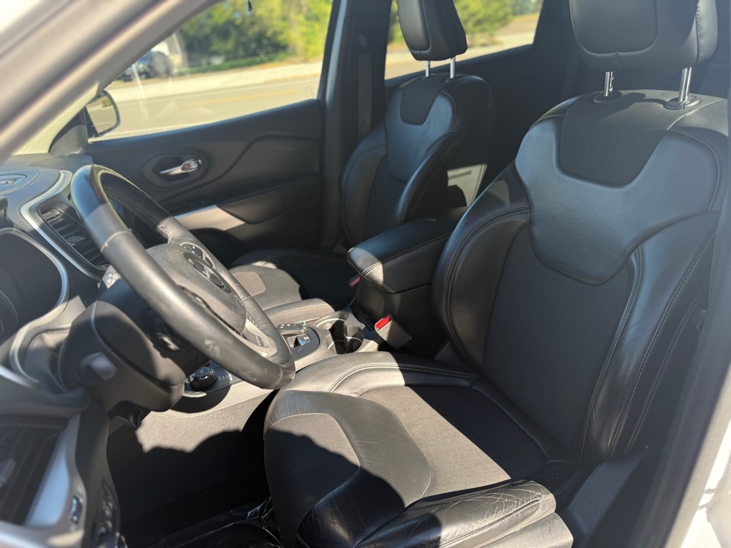 Jeep Cherokee Latitude Plus 4WD 2018 Jeep Cherokee Latitude Plus 4WD 2018