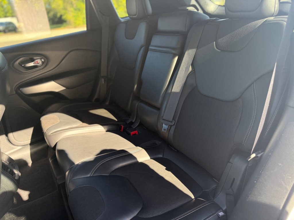 Jeep Cherokee Latitude Plus 4WD 2018 Jeep Cherokee Latitude Plus 4WD 2018