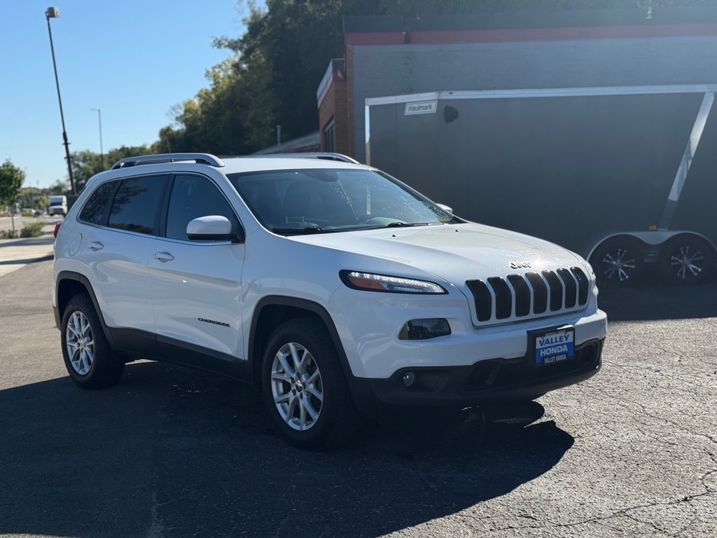 Jeep Cherokee Latitude Plus 4WD 2018 Jeep Cherokee Latitude Plus 4WD 2018