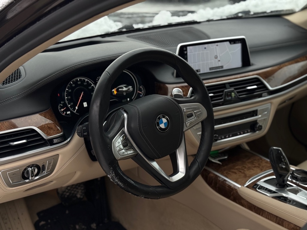 BMW 7-Series 740i xDrive 2017