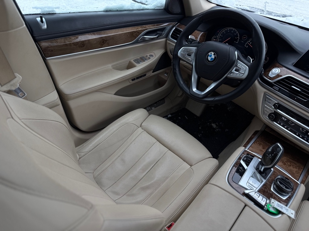BMW 7-Series 740i xDrive 2017