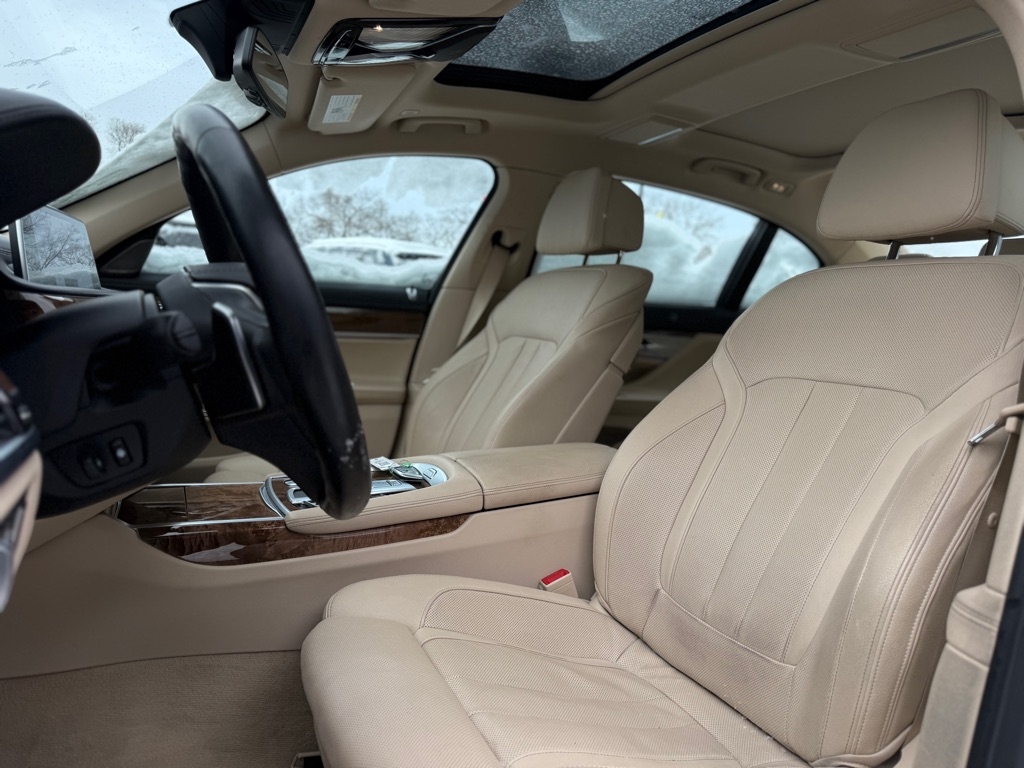 BMW 7-Series 740i xDrive 2017