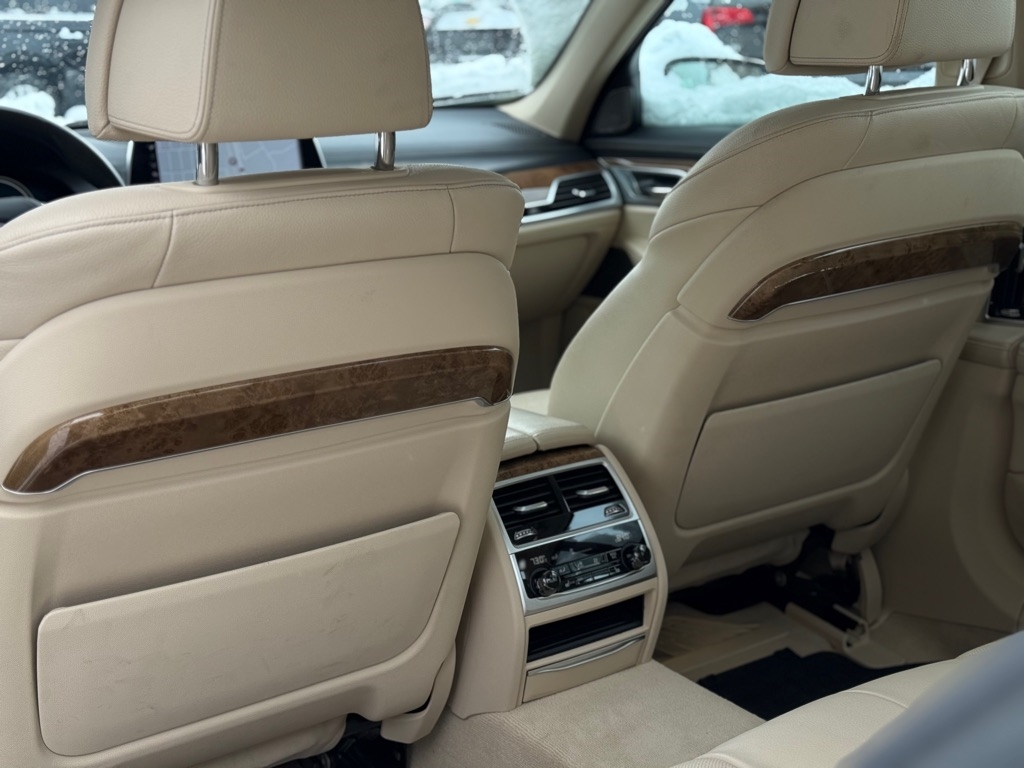 BMW 7-Series 740i xDrive 2017