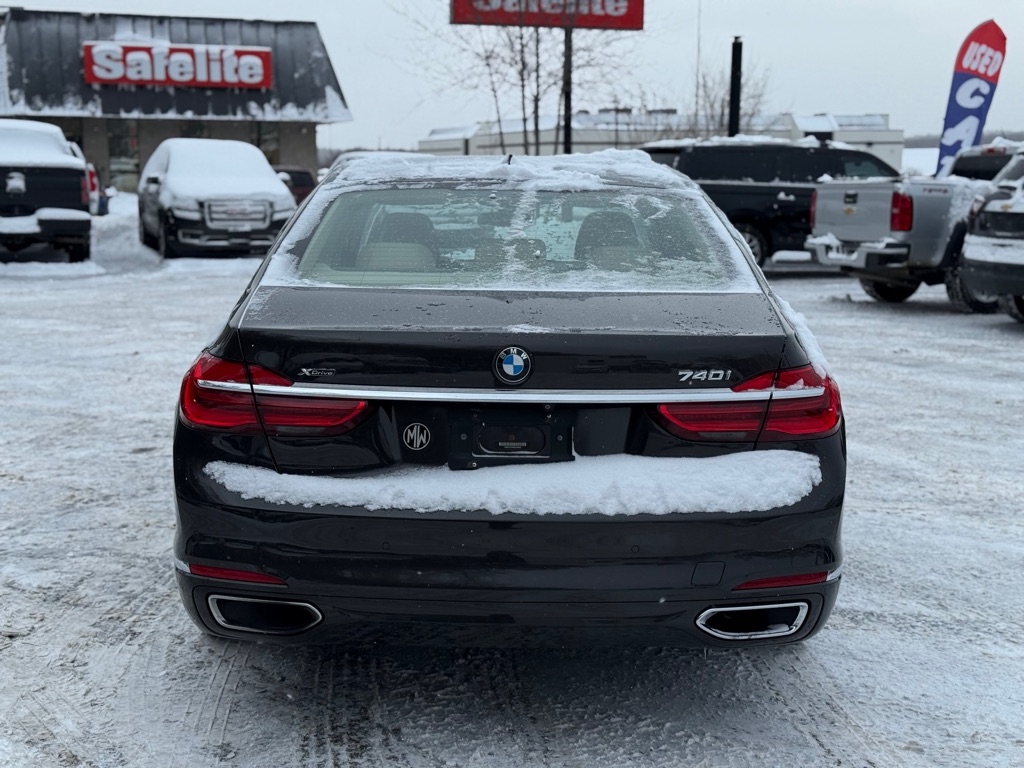 BMW 7-Series 740i xDrive 2017