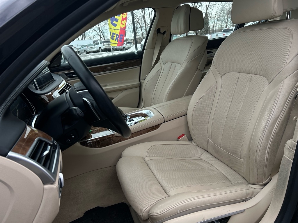 BMW 7-Series 740i xDrive 2017