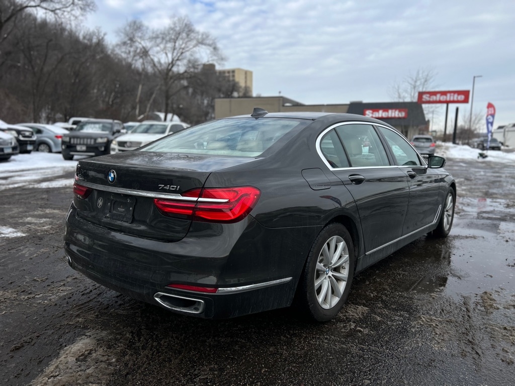 BMW 7-Series 740i xDrive 2017