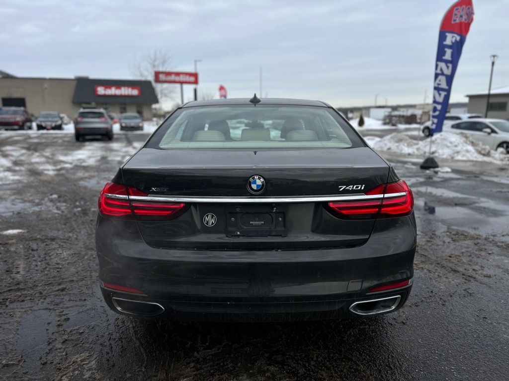 BMW 7-Series 740i xDrive 2017