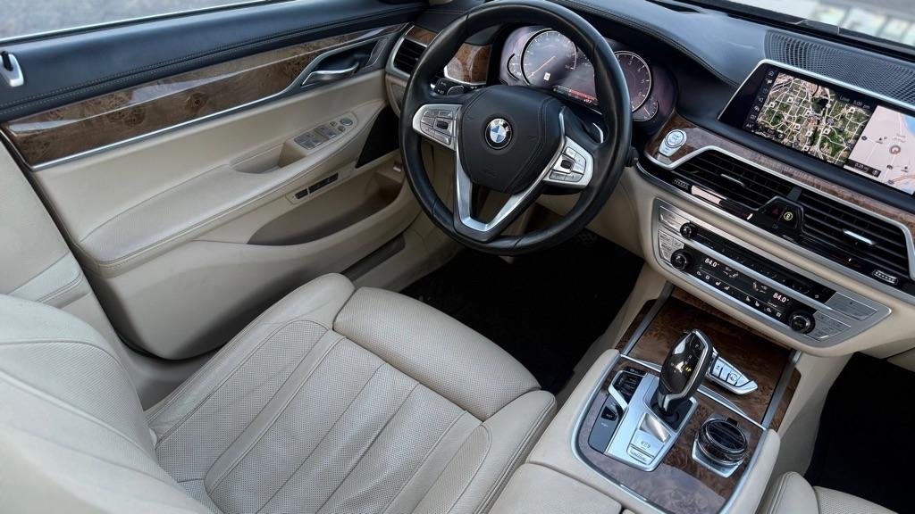 BMW 7-Series 740i xDrive 2017