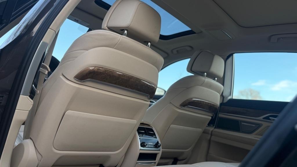 BMW 7-Series 740i xDrive 2017