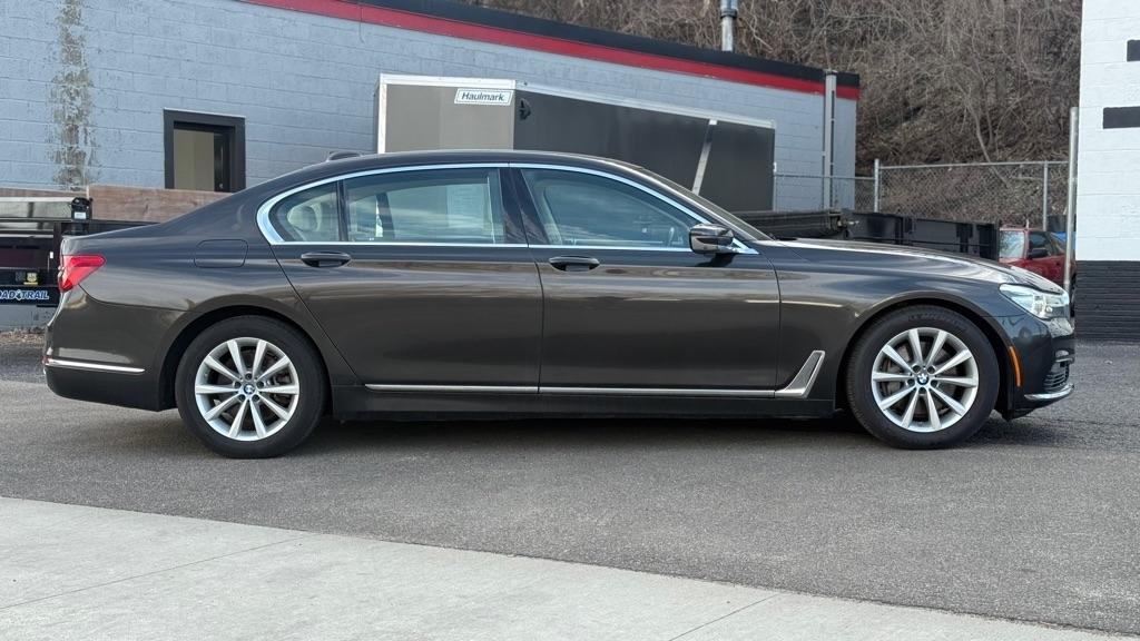 BMW 7-Series 740i xDrive 2017