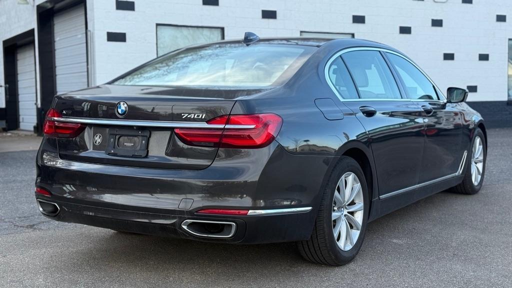 BMW 7-Series 740i xDrive 2017