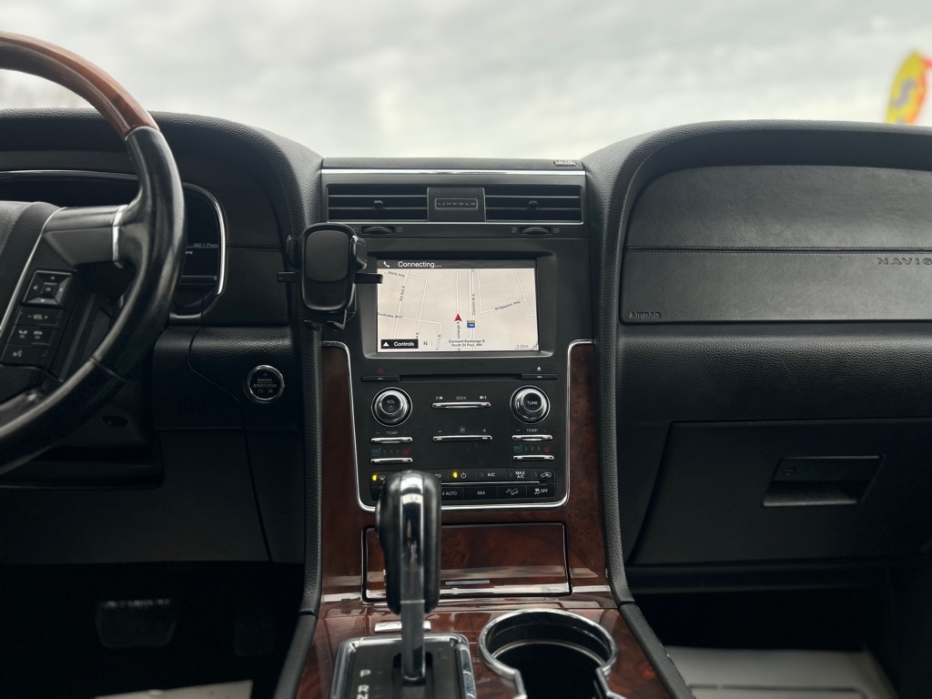Lincoln Navigator Select 4WD 2016