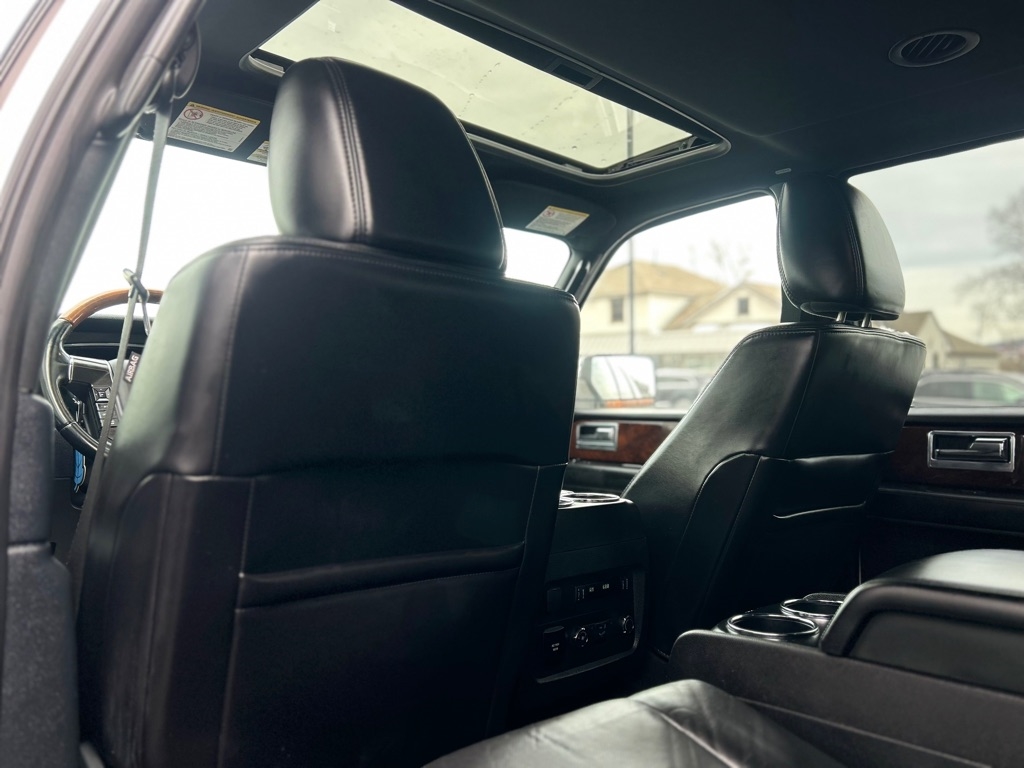 Lincoln Navigator Select 4WD 2016