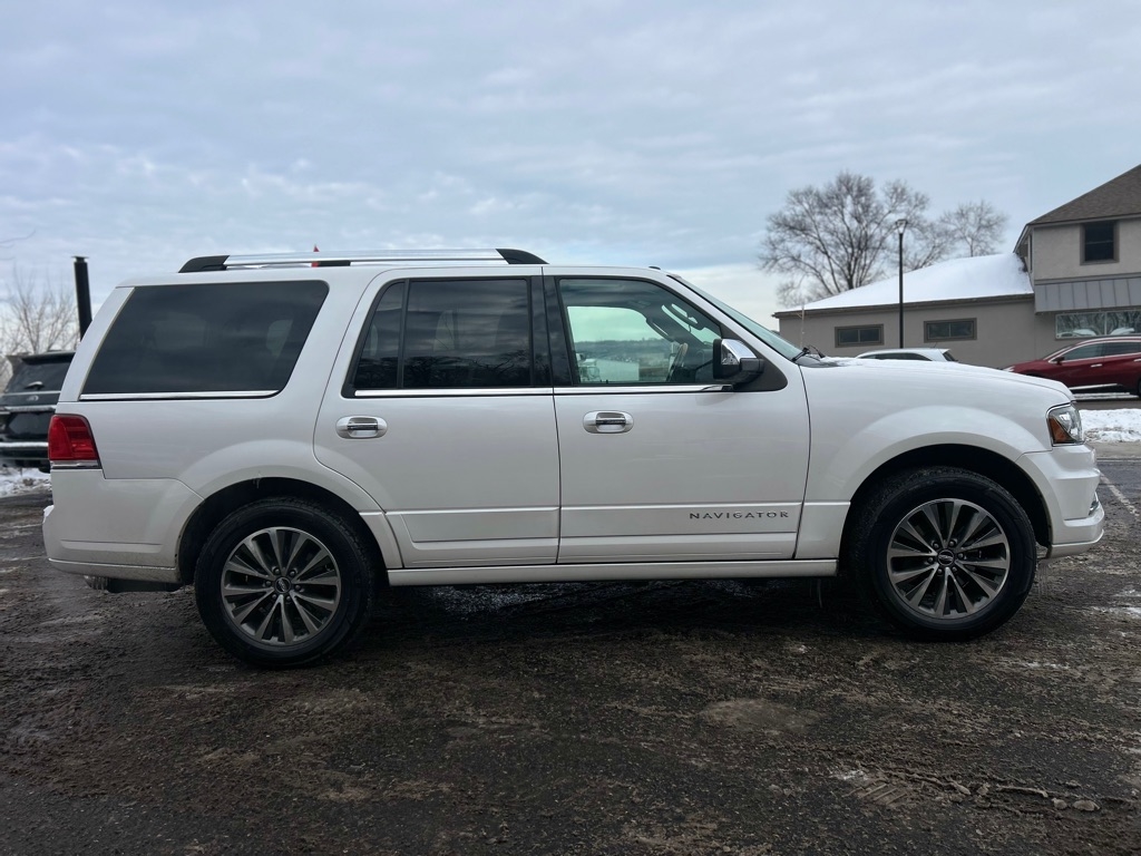 Lincoln Navigator Select 4WD 2016