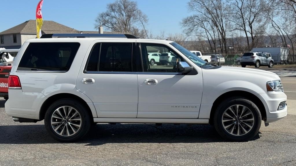Lincoln Navigator Select 4WD 2016